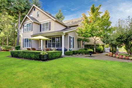 Why Spring Is the Best Time to Pressure Wash Your Home in Virginia Beach